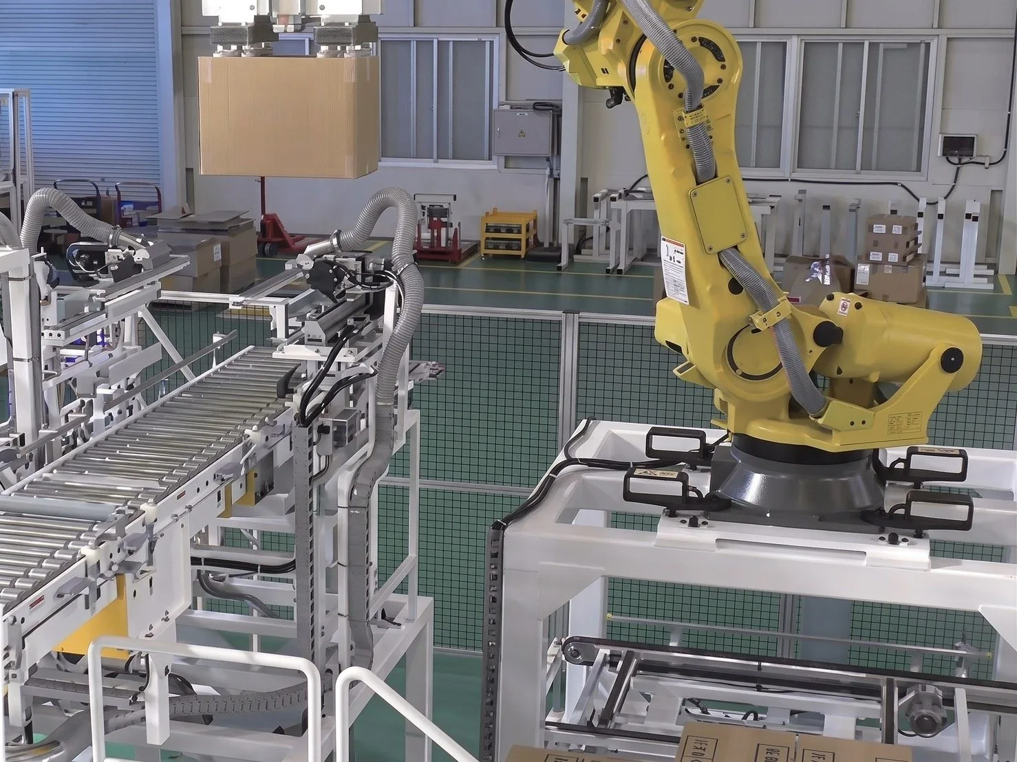 MATERIAL FEEDER